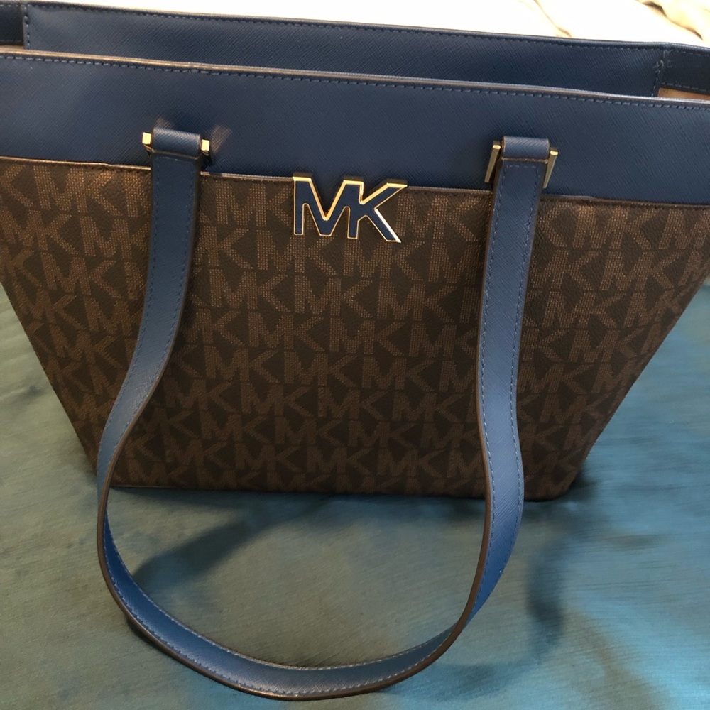 Michel kors lady’s bag beautiful brand new